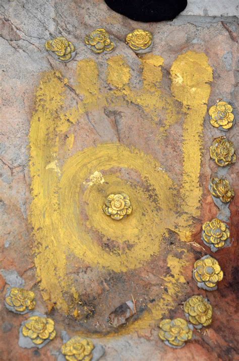 Buddha's footprint outside his hut on Vulture Peak : Buddhism