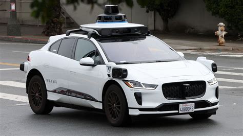 Self-driving giant Waymo on the verge of bringing robotaxis to Los ...