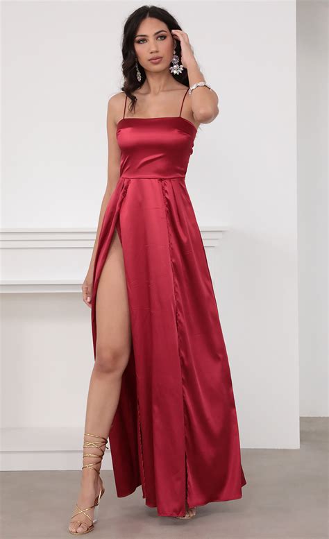 Party dresses > Gala Satin Maxi Dress in Red