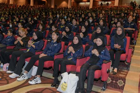 Perlu fakulti undang-undang di universiti Sabah, Sarawak