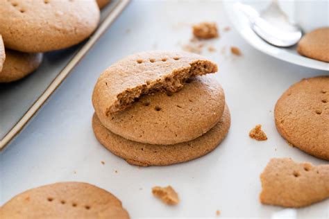 Homemade Digestive Biscuits Recipe - Jovial Foods