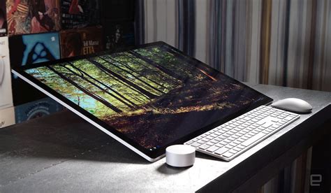 Microsoft Surface Studio Reviews: Apple Fans Might Be 'Tempted to Switch Camps', Despite High ...