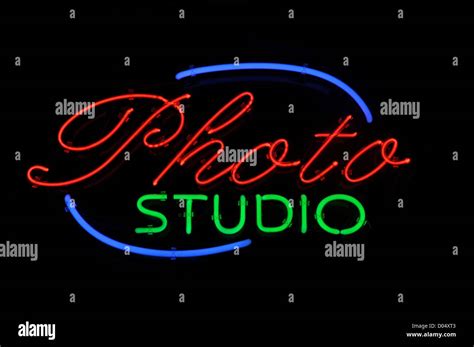 Photo Studio Neon Light Sign Stock Photo - Alamy