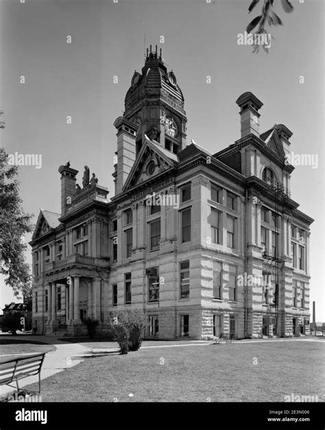 Marshall County Courthouse, Marshalltown Stock Photo - Alamy