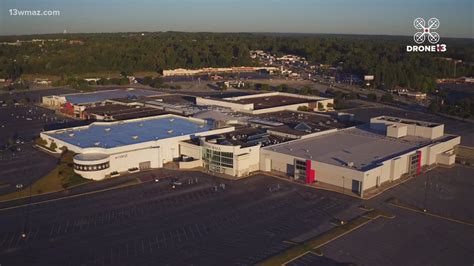 Macon Mall in Georgia has new life with amphitheater, pickleball ...