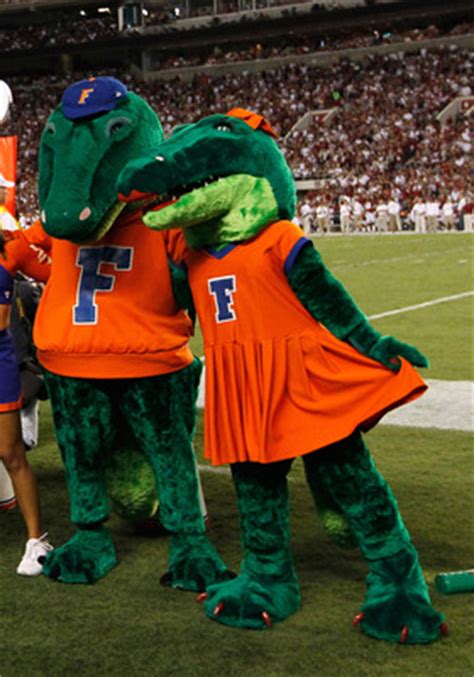 College Football 2011: The 50 Best Mascots in College Football | Bleacher Report