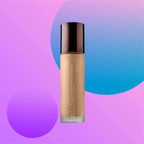 Best Lightweight Foundations | [site:name] | Essence