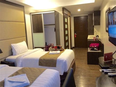 WEST AVENUE SUITES - Hotel Reviews (Quezon City, Philippines)