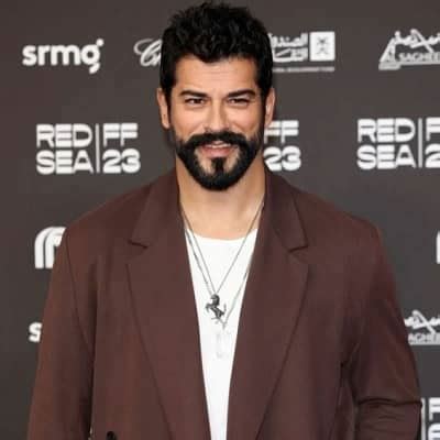 Burak Özçivit Bio, Age, Height, Instagram, Wife, Relations