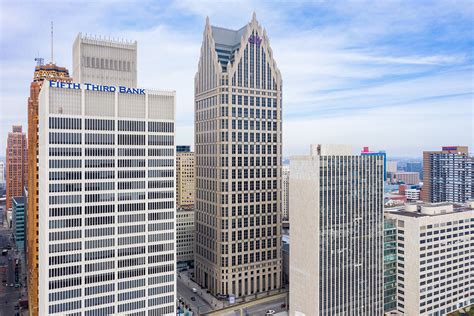 DTE spinoff DT Midstream moving headquarters into Dan Gilbert's Ally Detroit Center | Crain's ...