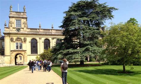 Best Colleges to visit at Oxford University - Footprints Tours