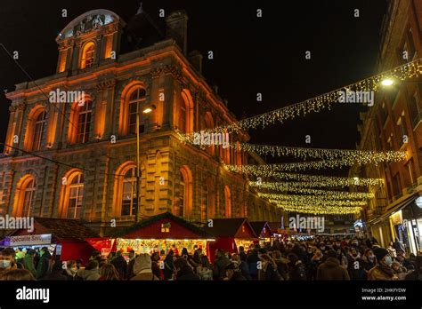 France, Somme, Amiens, Christmas market Stock Photo - Alamy