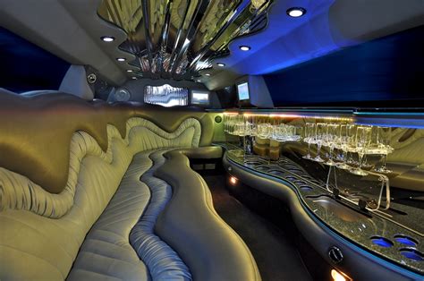 Limo Interior 201802-001 - Boldface News