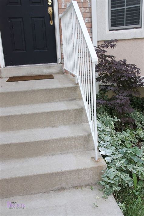 Spray Painting a Metal Railing {Krylon Rust Protector} | Railings outdoor, Metal railings ...