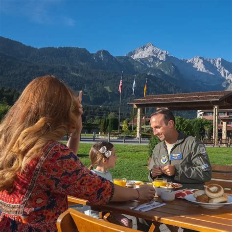 Edelweiss Lodge and Resort – Aktualisiert 2024, Amerikanische Restaurant in Garmisch ...