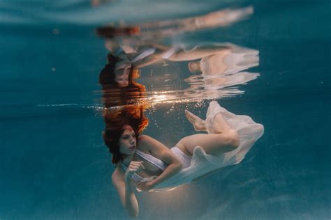 Phoenix Underwater Fashion Photography | Astrid - Alyssa Campbell Photography