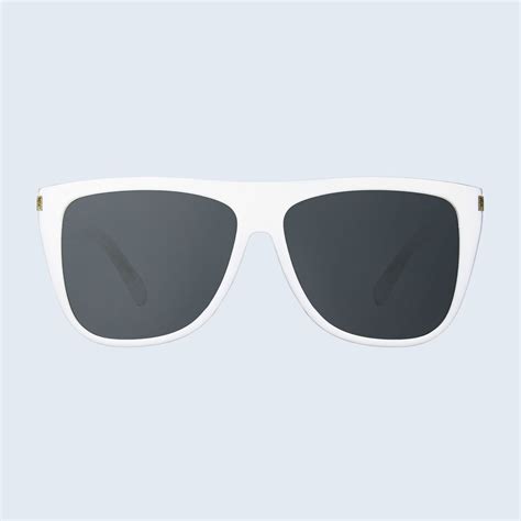 23 Best Sunglasses for 2021 | Stylish Sunglasses for UV Protection