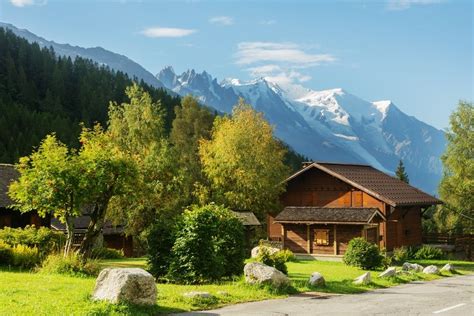 Chalets for Sale in Chamonix – SkiingProperty