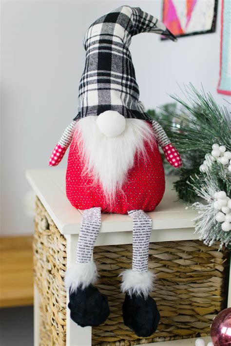 Christmas Gnome - free sewing pattern — SewCanShe | Free Sewing ...