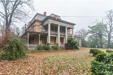 A Demolition Permit has Been Issued for This Abandoned South Carolina Mansion Abandoned Mansion ...