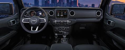 2020 Jeep Gladiator Dimensions | Interior & Exterior Measurements | Sam ...