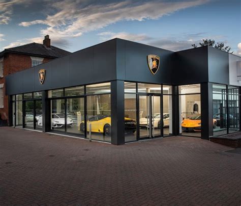 Arriba 40+ imagen lamborghini dealership london - Abzlocal.mx