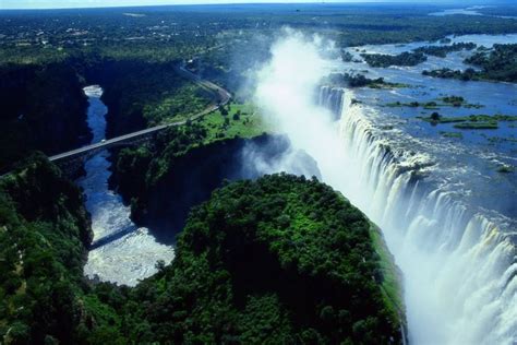 Sancara - Blog sull'Africa: Le cascate Vittoria