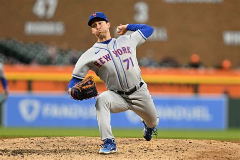 Former UND pitcher Zach Muckenhirn makes his MLB debut with the Mets ...