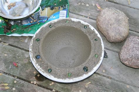 Ashley DIY: DIY Concrete Bird Bath for Under Ten Bucks