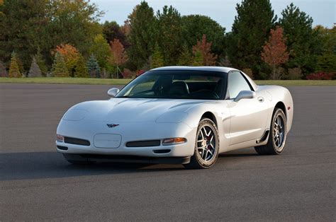 2001 C5 Corvette | Image Gallery & Pictures