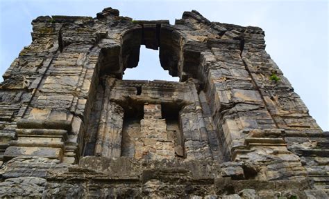 Martand Sun Temple | A gem of a temple in Kashmir! - Travel Twosome