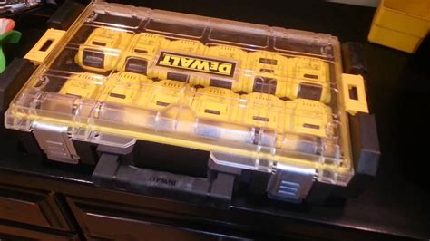 Dewalt battery storage - YouTube