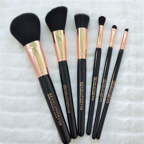 F.B.L Savvy : Makeup Revolution Brushes