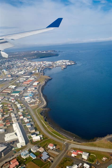 Private Airport Transfer | Keflavik International Airport...