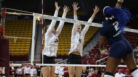 NMSU volleyball falls to Utah Valley in first round of WAC Tournament