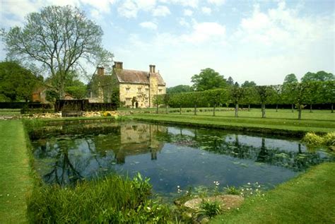 Bateman's: Kipling's Sussex Jacobean Home