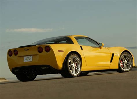 2005 Chevrolet Corvette C6 (chevrolet corvette z06 2005 01 b)