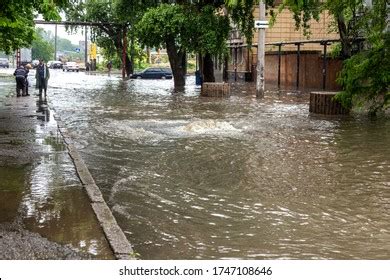 43.997 Flooded City Streets Images, Stock Photos, 3D objects, & Vectors | Shutterstock