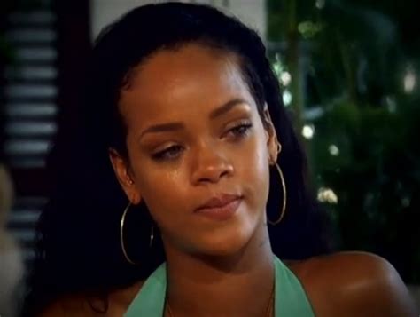 NewsBlist: Rihanna cries in an Interview with Oprah about her feelings ...