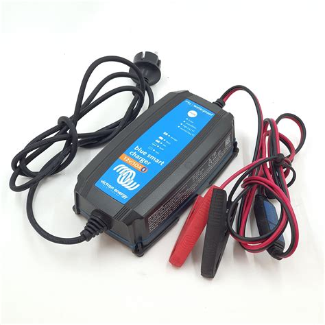 EA055 Victron Energy - Blue Smart Intelligent Battery Charger 12 Volts 5 Amp - Battery Fix & Solar