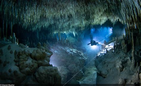 Starting Out in Underwater Cave Photography