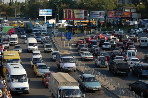 File:Kyiv traffic jam.JPG - Wikimedia Commons