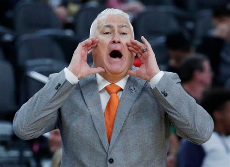 Amid the pandemic gloom, Oregon State basketball coach Wayne Tinkle on ...