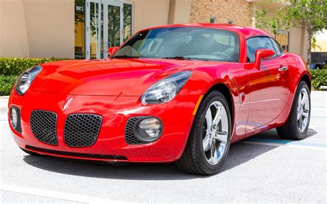 Like-New 2009 Pontiac Solstice GXP Coupe Up For Grabs