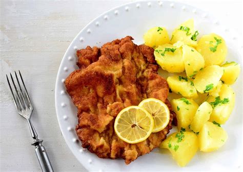 Wiener Schnitzel Recipe (Weinersnitchel) - Cook Like Czechs