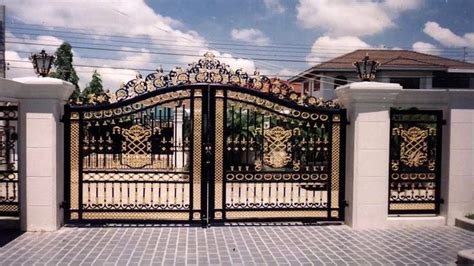 Varieties house gate design that can be appropriate for a person | House gate design, Main gate ...