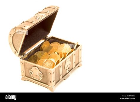 Treasure chest and gold coins Stock Photo - Alamy