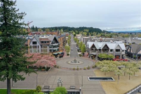 12 Reasons Everyone is Moving to Lake Oswego, Oregon - Living In ...