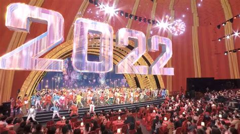 Nearly 1.3 billion people watched CMG's Spring Festival Gala on Monday ...