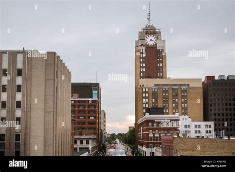 Lansing michigan downtown skyline hi-res stock photography and images ...